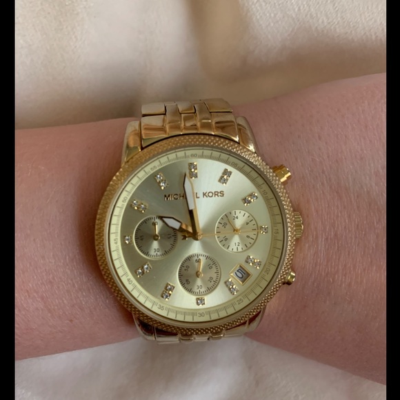 Gold Michael Kors watch - Picture 2 of 5